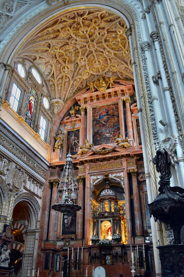 Die Kathedrale innerhalb der Mezquita