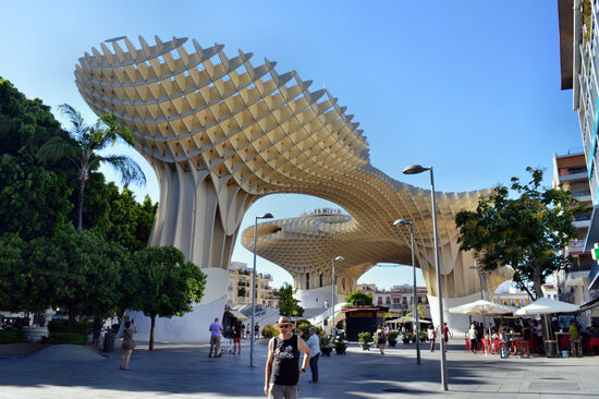 Der Metropol Parasol ist die größte Holzkonstruktion der Welt
