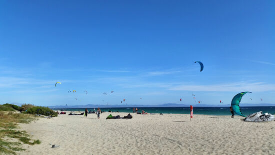 Kite-Surfer an der Playa Tangana bei Tarifa