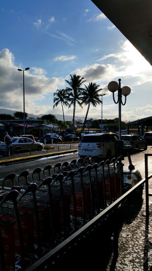 Am Flughafen von Saint-Denis