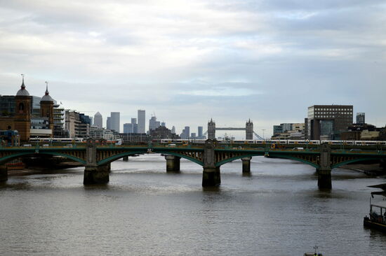 Blick von der Millennium Bridge Richtung Tower Bridge