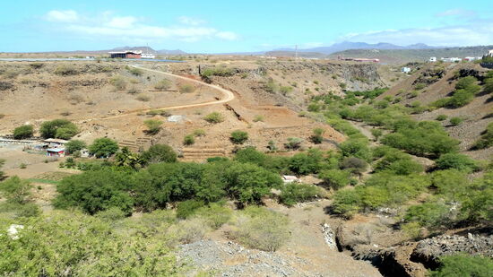 Blick in das Tal hinter dem neuen Stadtteil