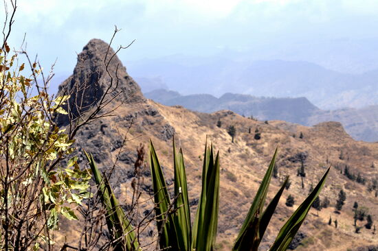 Atemberaubende Ausblicke über die Berge von Santiago