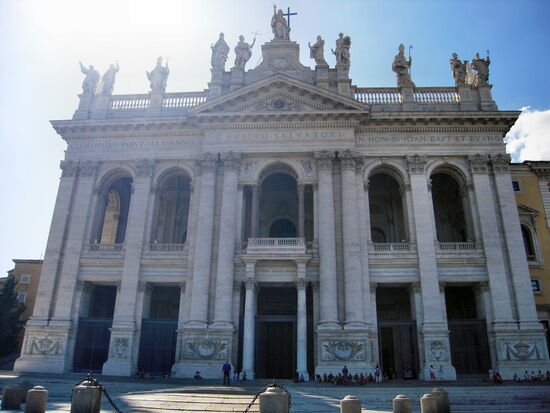 Fassade der Lateranbasilika