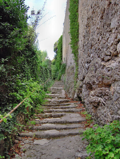 Weg zur Burg von Porto Ercole