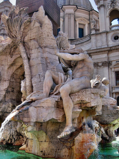 Detail des Vier-Ströme-Brunnens auf der Piazza Navona
