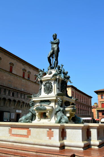 Neptunbrunnen auf der Piazza Maggiore in Bologna