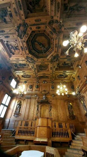 Anatomiesaal aus dem 17. Jh. im Palazzo dell'Archiginnasio
