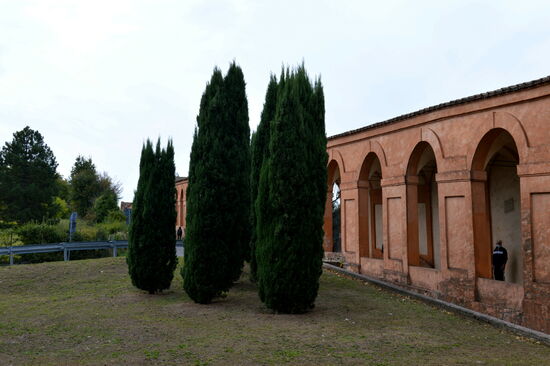 Arkadengang von außen