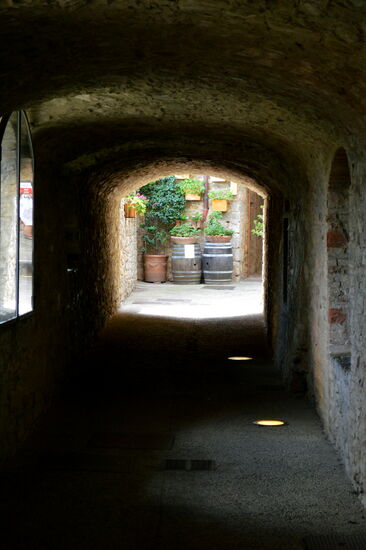 Mittelalterlicher Wehrgang in Castellina in Chianti