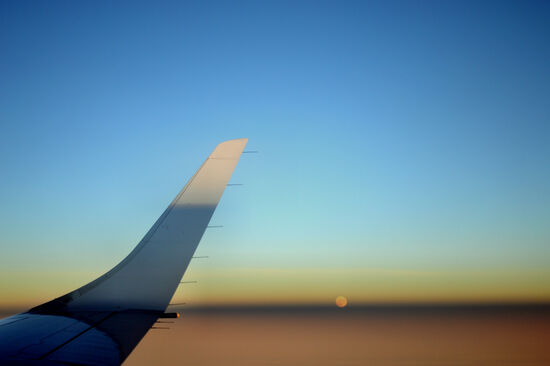 Auf dem Flug nach Paris
