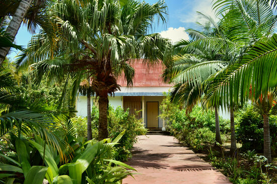 Viele der Häuser in L'Entre-Deux stehen zeitweise leer