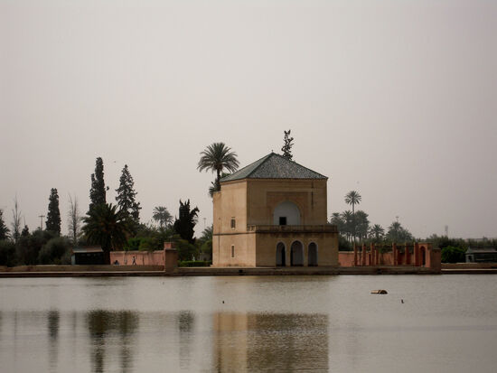 Pavillon am großen Bassin des Jardin de la Ménara