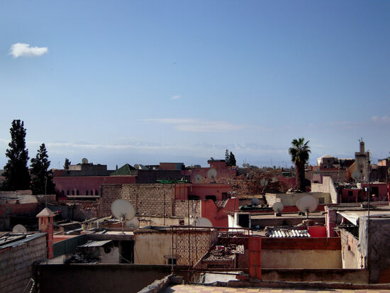 Blick zum Hohen Atlas von der Dachterrasse des Dar