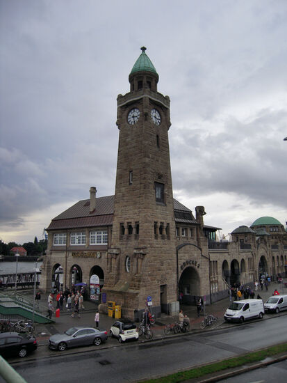 Landungsbrücken in Hamburg