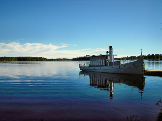 Schwimmender Oldtimer am Siljan-See