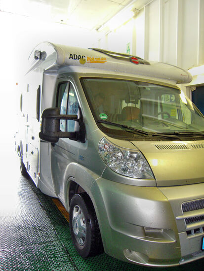 Unser WoMo auf der Fähre über den Hardangerfjord