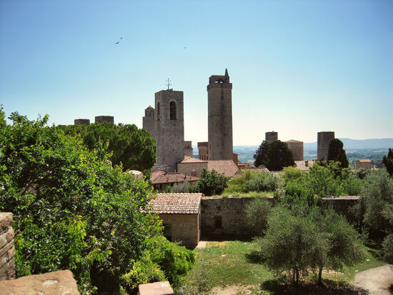 Blick von der Festung zu den Geschlechtertürmen