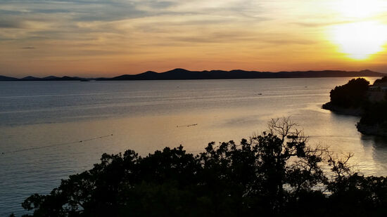 Sonnenuntergang über der Bucht Dugovača