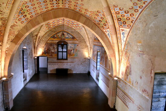 Historischer Gerichtssaal in der Burg von Angera