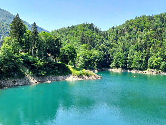 Stausee im Centovalli