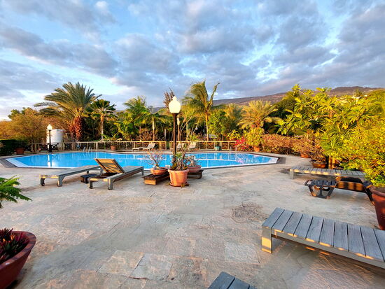 Pool am späten Nachmittag