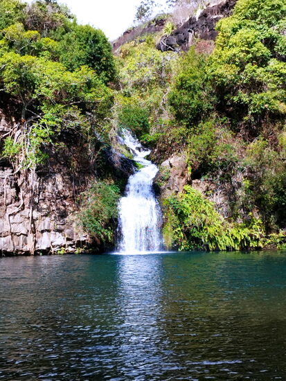 Wasserfall am Bassin des Cormorans