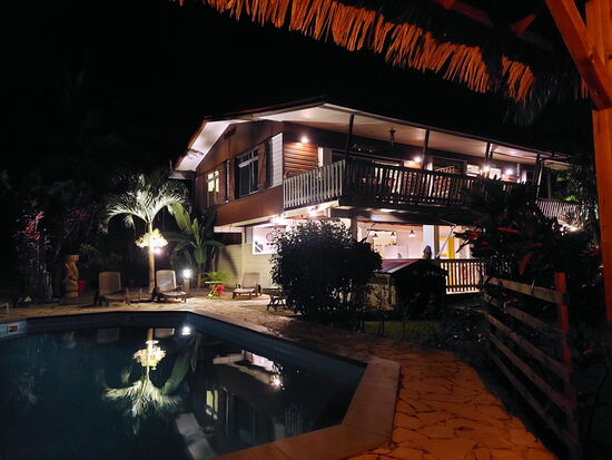 Villa Kannel am Abend