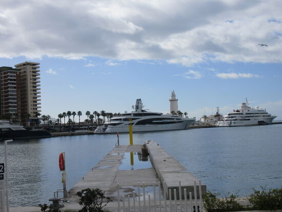 Abendan der Muelle Uno