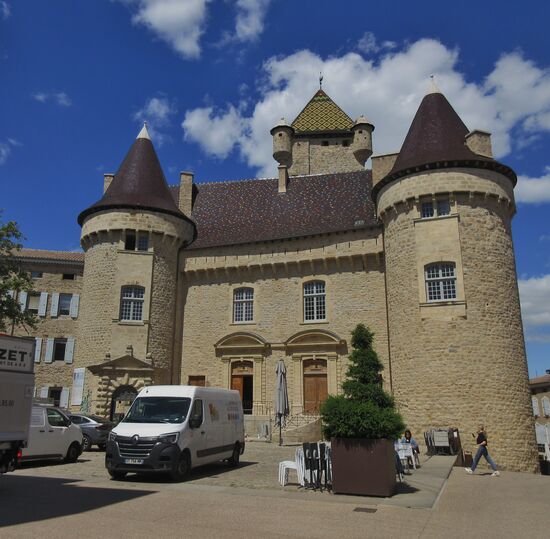 Hôtel de Ville im ehemalaigen Schloss