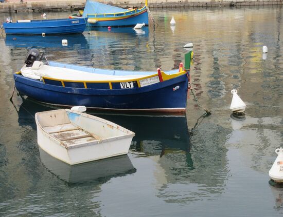 Typische maltesische Boote