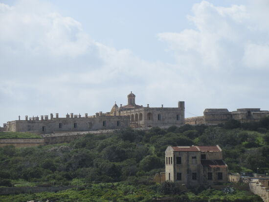 Blick auf Festungsanlage