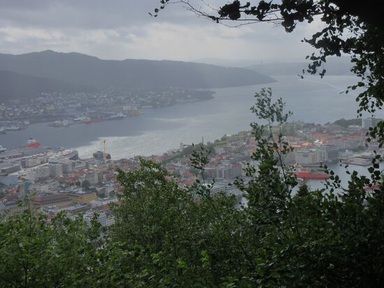 Nochmals ein Blick auf die Stadt beim Runterlaufen
