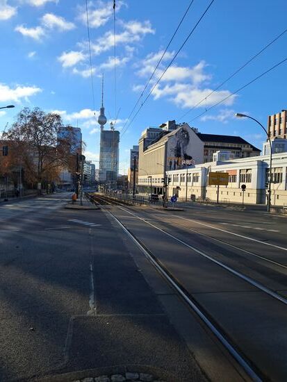 Berlin begrüsste mich mit Sonnenschein und blauem Himmel...