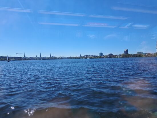 Blick zurück auf die Silhouette der Stadt