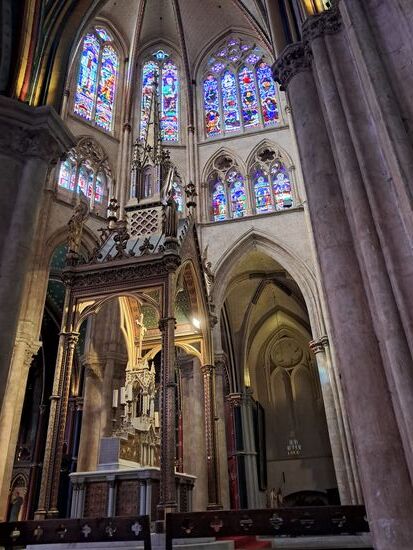 Im Inneren der Kathedrale