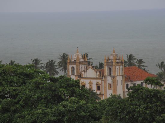 Blick auf Igreja da Carmo
