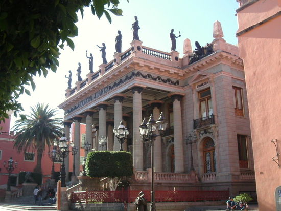 Teatro Benito Juarez