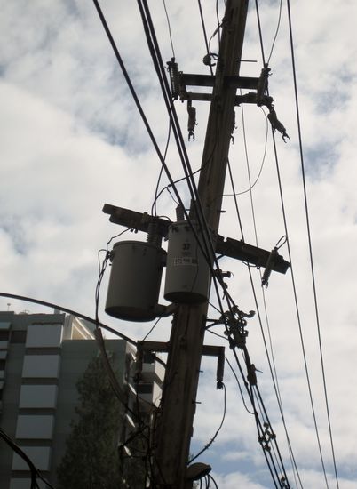 Puertoricanische Stromleitung - wie in USA