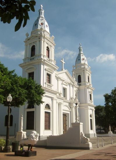 Kathedrale "Nuestra Senora de Guadeloupe"