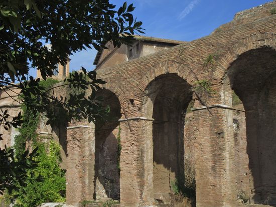 Mittelalterliche Porticus