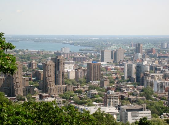 Blick auf Montreal und den St. Lorenzstrom