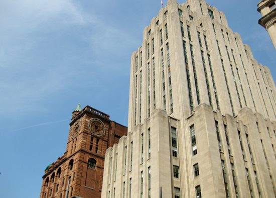 Alfred Building und Uhrenturm