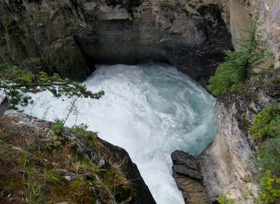 Sunwapta Falls
