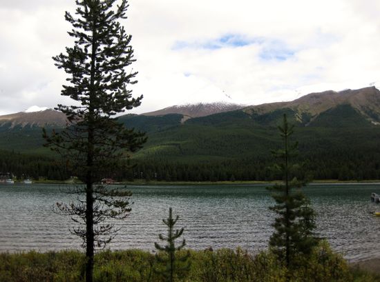 Maligne Lake
