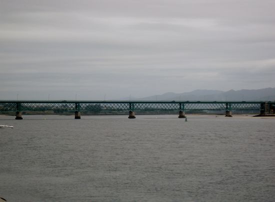 Brücke über den Fluss Lima