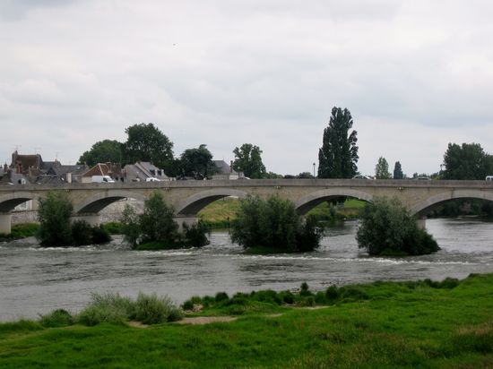 Brücke über die Loire in Amboise