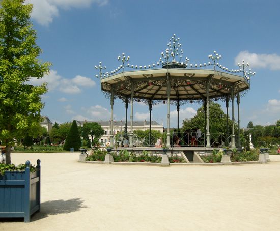 Pavilllon im Jardin du Mail