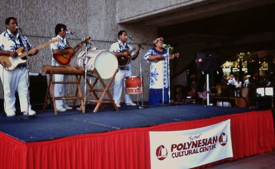 Polynesische Band in Waikiki