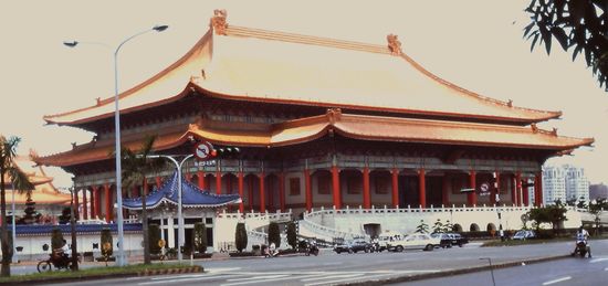 Schönes Gebäude bei der Memorial Hall